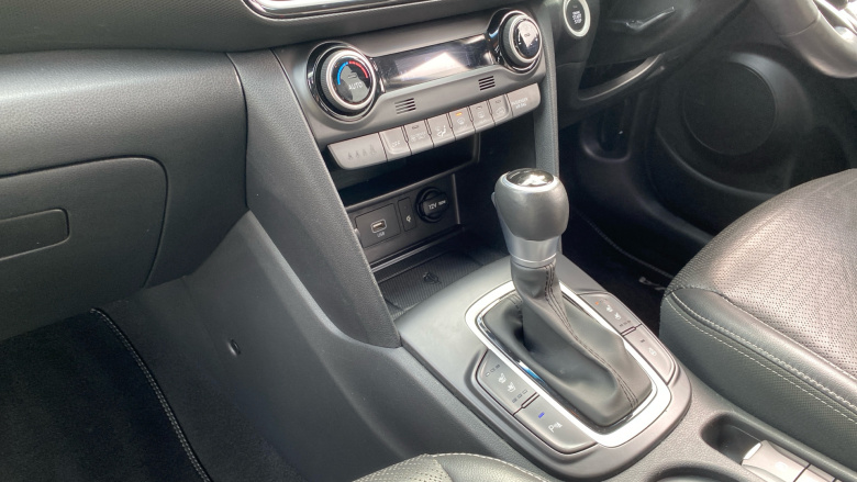 Hyundai Kona 1.6 GDi Hybrid Premium SE 5dr DCT Hybrid Hatchback